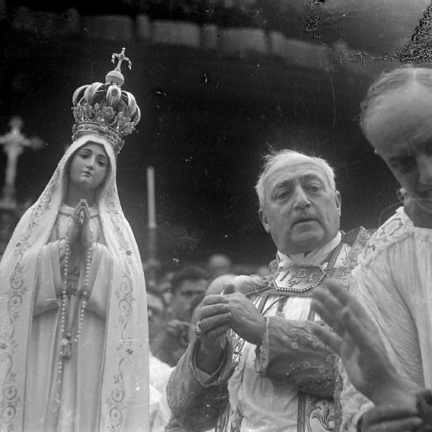 D94 - Coroação da Imagem de Nossa Senhora