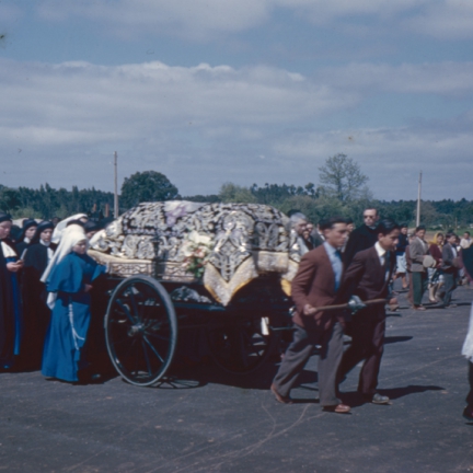 20946 - Cortejo fúnebre a caminho da Basílica