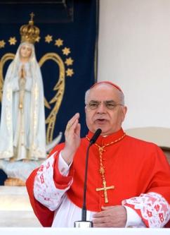 CARDENAL SARAIVA MARTINS PRESIDE PEREGRINACION DE MAYO