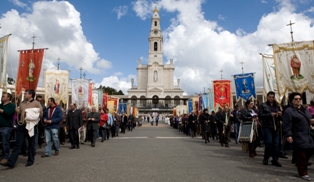 Carta Pastoral: A EUCARISTIA, ENCONTRO E COMUNHÃO COM CRISTO E OS IRMÃOS –  Leiria-Fátima