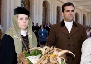 Fatima, May 29: 2 large groups on their yearly pilgrimage