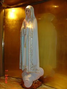 La statua recuperata dalla nave Costa Concordia è della Madonna di Fatima