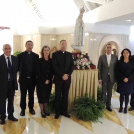 Papa Francisco recebe relíquias dos Pastorinhos Beatos de Fátima | Papa pede que rezem por ele