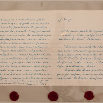 Manuscrito da Terceira Parte do Segredo escrito há 70 anos Documento original encontra-se em exposição no Santuário de Fátima