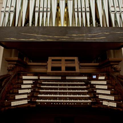 Orgel der Basilika Unserer Lieben Frau des Rosenkranzes von Fatima wird eingeweiht