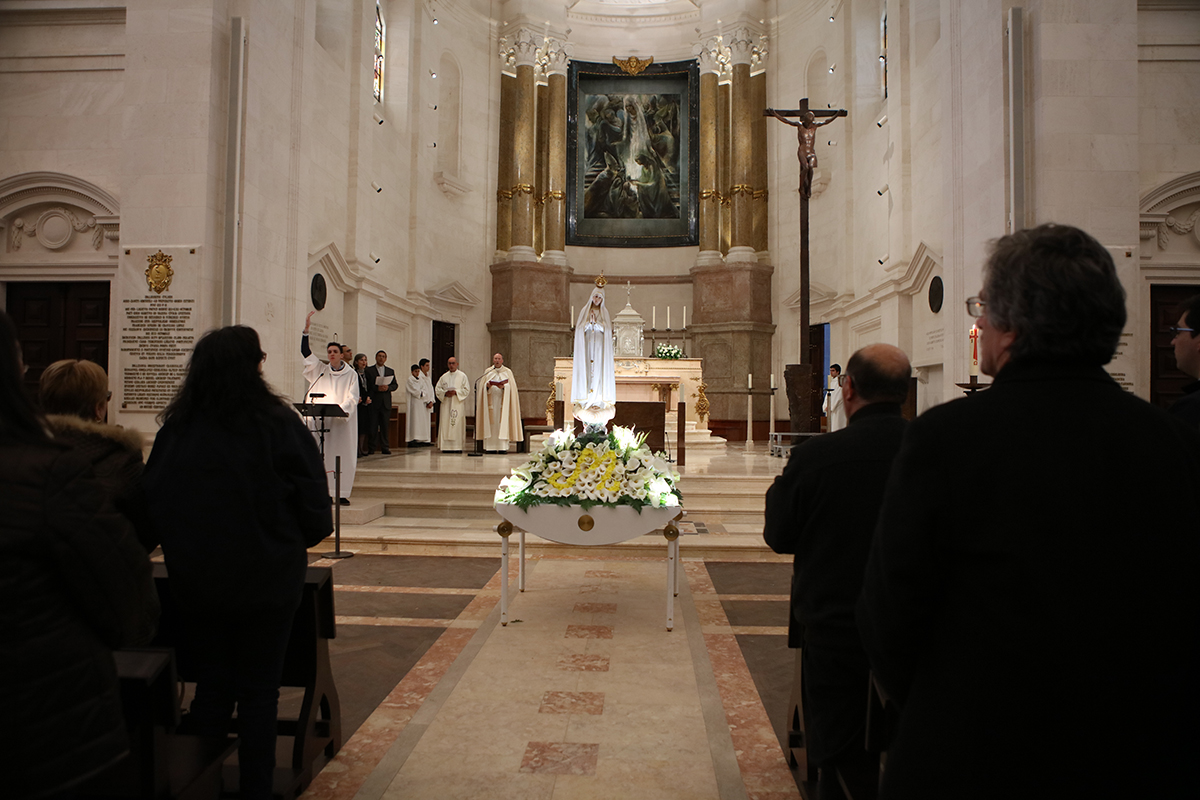 Entronizacao.jpg