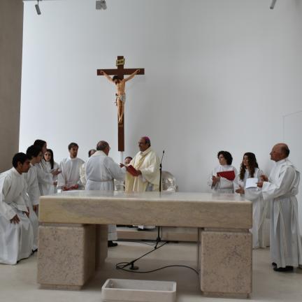 Santuário cede altar da Basílica de Nossa Senhora do Rosário de Fátima à igreja da Golpilheira