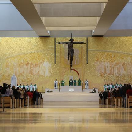 Reitor do Santuário de Fátima afirma que «O nosso Deus não é um Deus de mortos mas de vivos»