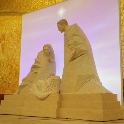 Santuário de Fátima convida peregrinos a renovar promessa de amor familiar