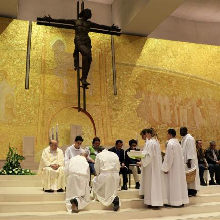 A  Eucaristia é a “expressão máxima do amor misericordioso de Deus”