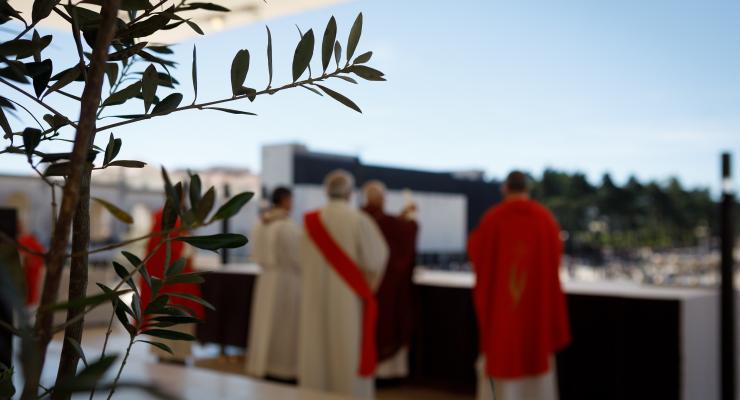 Vivência do Tríduo Pascal no Santuário de Fátima é uma jornada espiritual única