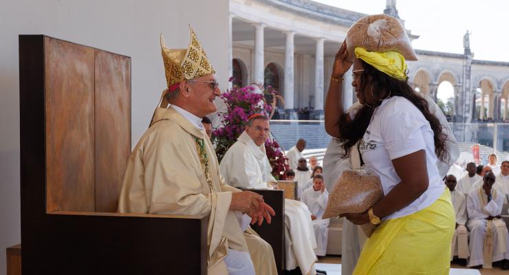 Em Fátima, representante do Papa em Portugal pediu uma cultura do acolhimento