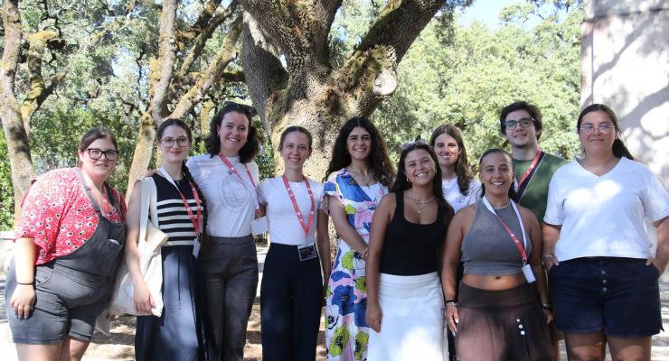 Jovens trocam férias por silêncio e oração em Fátima