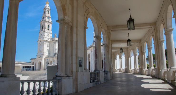 Santuário de Fátima ajusta o horário das celebrações, respeitando as restrições decretadas pelo Governo e que abrangem os próximos dias