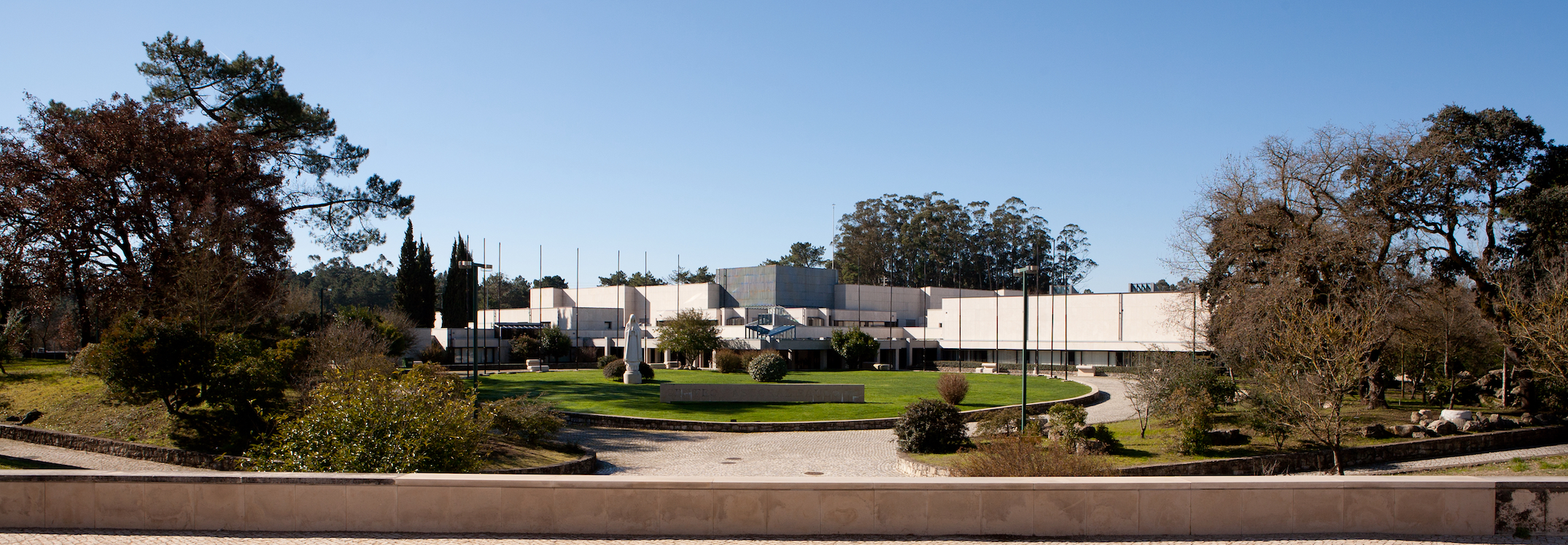 Centro Pastoral de Paulo VI.jpg