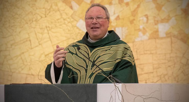 Peregrinos exortados ao “caminho exigente” do amor ao próximo