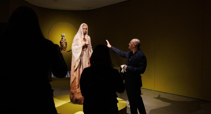 Visita temática explora a representação artística do Imaculado Coração de Maria