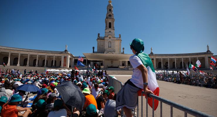 Milhares de jovens celebraram em Fátima, a um dia do início da JMJ