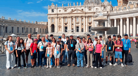 Grupo de Acólitos do Santuário de Fátima peregrina a Roma