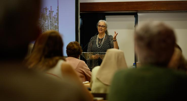 O segundo dia da 8.ª Edição dos Cursos de Verão do Santuário de Fátima começou com uma apresentação do perfil do Peregrino de Fátima por Maria da Graça Poças Santos, do Instituto Politécnico de Leiria