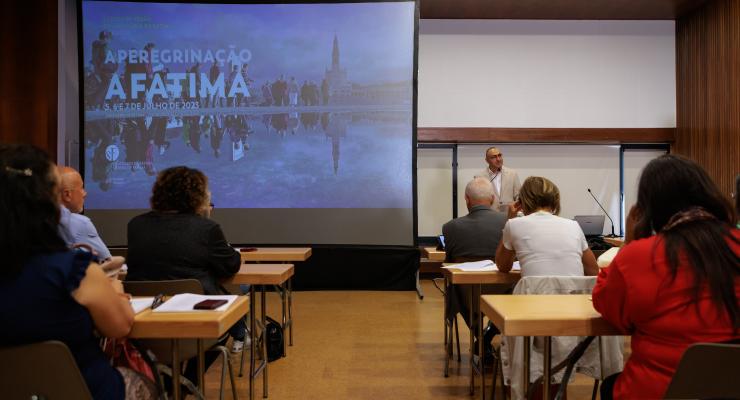 Fátima “tornou-se o maior centro de peregrinação a nível nacional, mas também significativo a nível mundial atraindo peregrinos de todos os continentes”