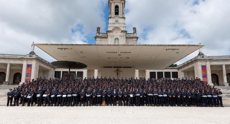 Militares e forças de segurança oferecem à nação e à sociedade “a solidez para as suas escolhas e o seu desenvolvimento”