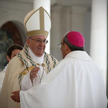 Papież mianuje biskupa António Marto kardynałem