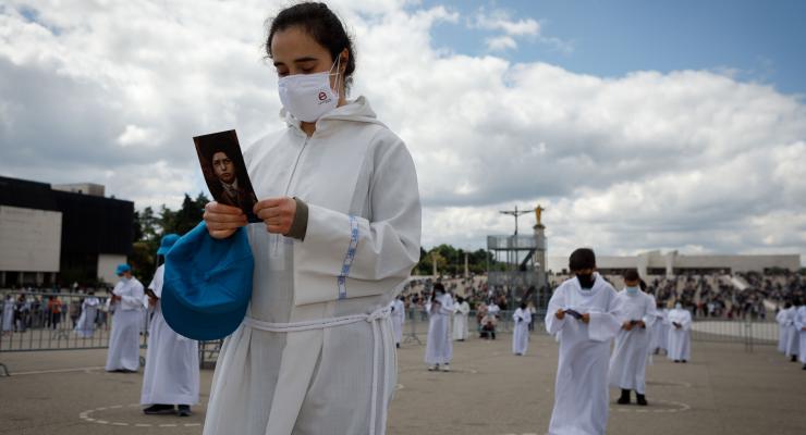 Acólitos desafiados a viver missão além do serviço ao altar