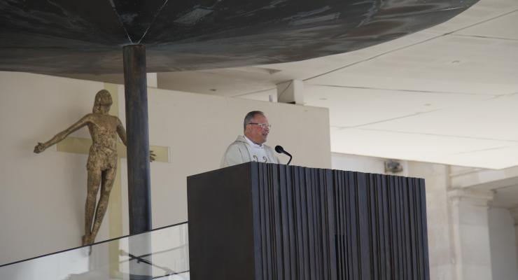 “Este é o lugar materno onde Nossa Senhora abre os braços para vos acolher”