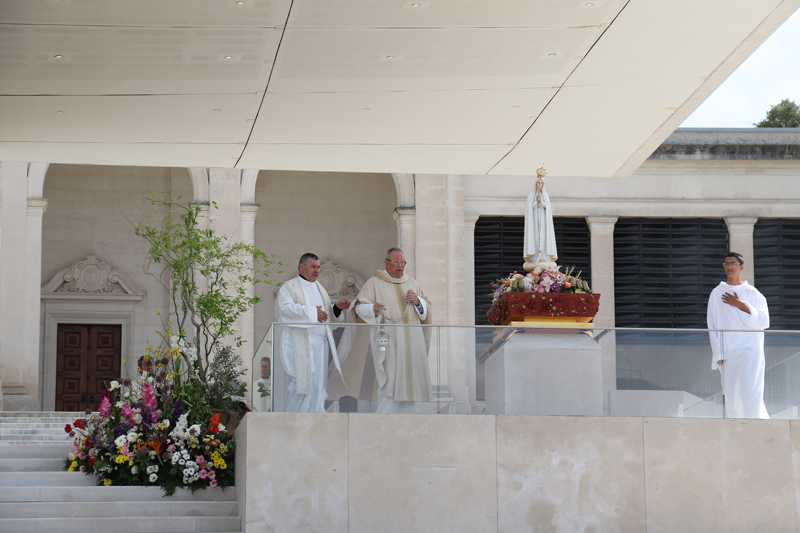 santuario-de-fatima-padre-carlos-cabecinhas-solenidade-do-santissimo-corpo-e-sangue-de-cristo-6.png