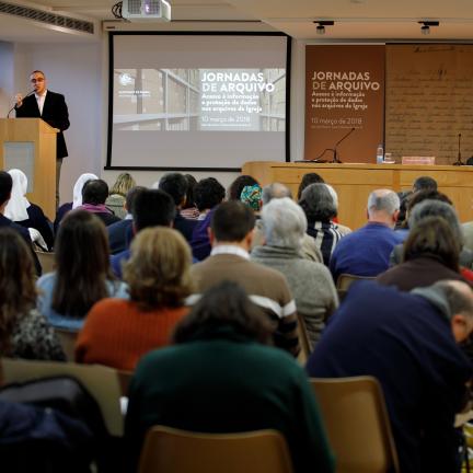 El Santuario de Fátima acogió hoy la primera edición de Jornadas de Archivo