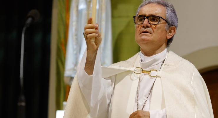 Um coração tocado pela Palavra de Deus é remédio contra a indiferença