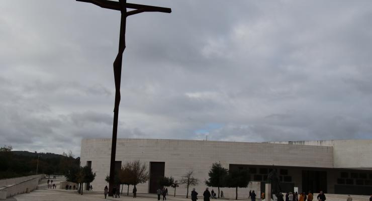 A realeza de Jesus concretiza-se no amor e no serviço e não no poder temporal, defende o reitor do Santuário de Fátima