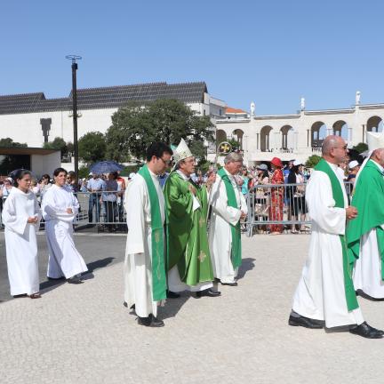 A canonização de Madre Teresa de Calcutá “é um apelo à universalização da ternura e da compaixão misericordiosa de Deus”