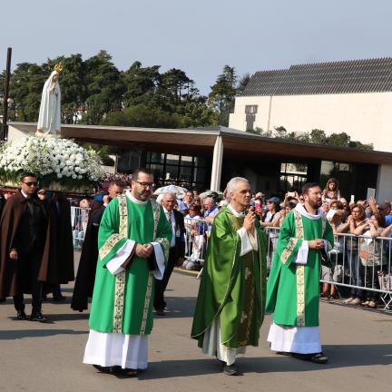 A missão da Igreja é ser construtora da paz entre os homens e entre as nações, refere capelão do Santuário de Fátima
