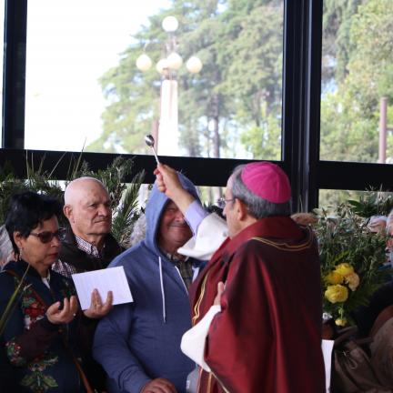 Bispo de Leiria-Fátima desafia os peregrinos a deixarem-se tocar pela paixão, morte e ressurreição de Cristo