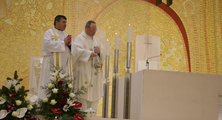 Os Magos ensinam o desejo e a vontade de procurar Deus vencendo a indiferença, afirma reitor do Santuário