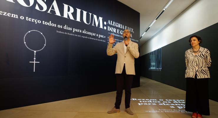 "Psalterium: sobre a criação, sobre a execução e sobre a exposição" foi o tema da terceira visita temática à exposição "Rosarium: Alegria e Luz, Dor e Glória"
