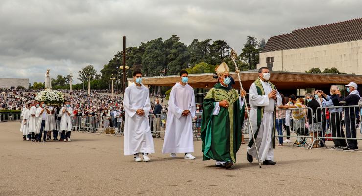 “Estamos aqui em Fátima para nos deixar iluminar e purificar o coração”, afirma cardeal-vigário da diocese de Roma