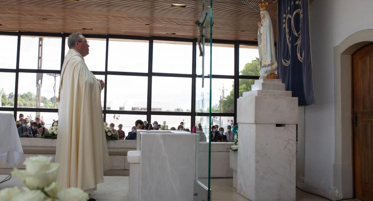 Fátima rezou com o Papa pelo fim da guerra