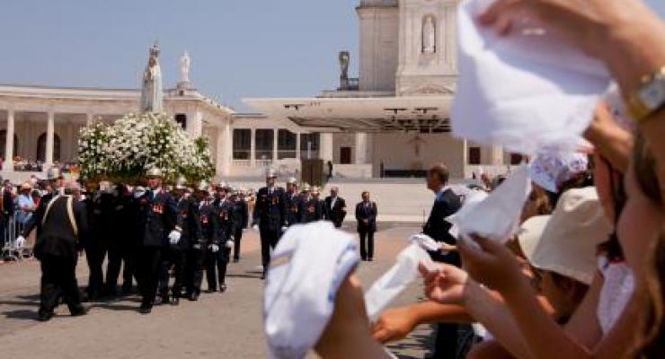 Arcebispo de Luanda, D. Filomeno do Nascimento Dias, preside em Fátima em Agosto