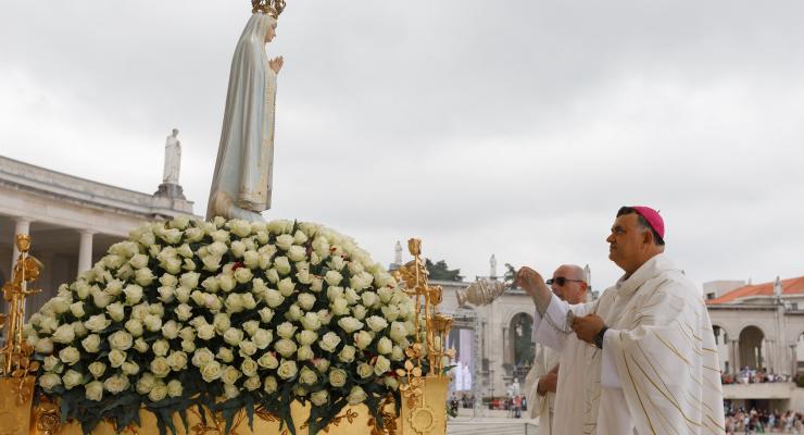 Peregrinos de Fátima desafiados a serem “instrumentos” do amor “consolador” de Deus junto dos mais próximos