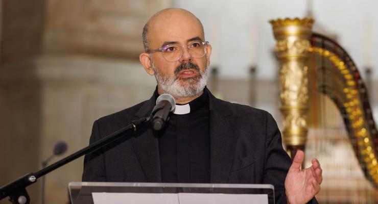 Escuta, diálogo e abertura a Deus apresentados como pilares para uma Igreja sinodal