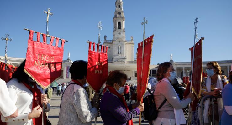 Bispo de Fall River e quatro bispos portugueses presidem às peregrinações de Fátima, depois de maio