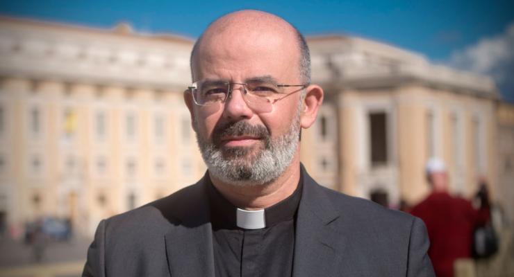 Padre Paulo Terroso aborda sinodalidade na última sessão dos Encontros na Basílica