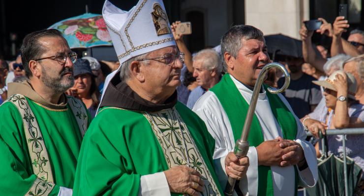 Peregrinos desafiados a serem administradores e não proprietários da "vinha de Deus"