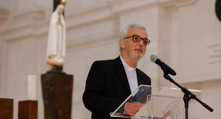 “Fátima é lugar antropológico de vivência, interpretação e recapitulação da história, porque o horizonte do tempo é rompido pela promessa da eternidade”