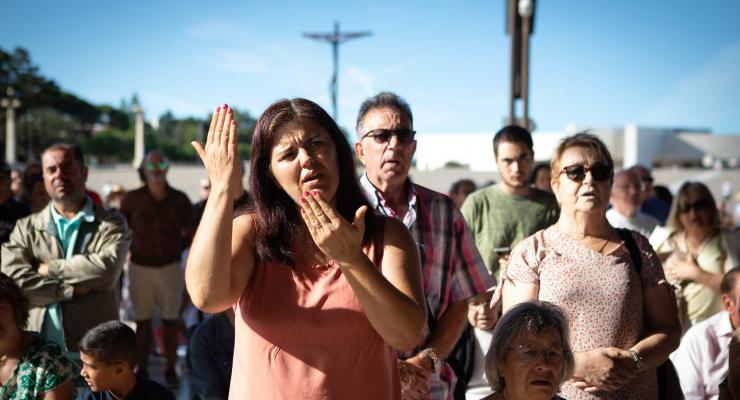 Mês de outubro inicia com a peregrinação da comunidade surda ao Santuário de Fátima