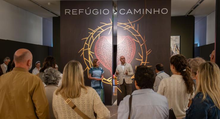 Tesouro nacional foi protagonista da penúltima visita temática à exposição "Refúgio e Caminho"